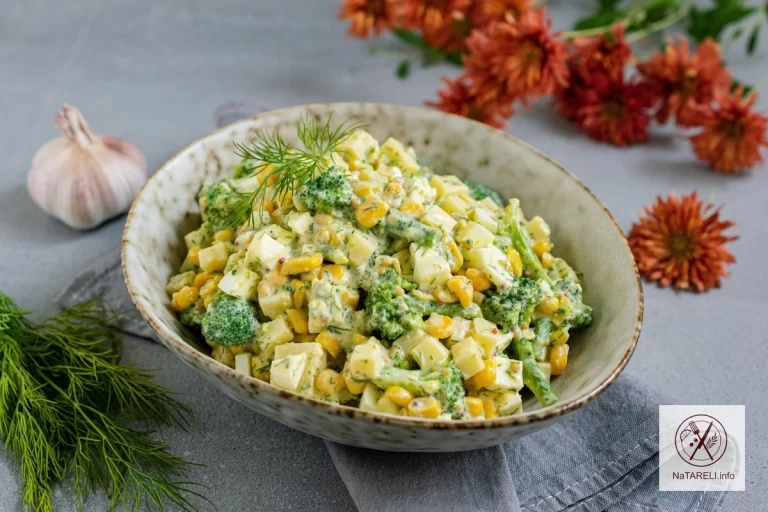 Broccoli salad with hard cheese and corn